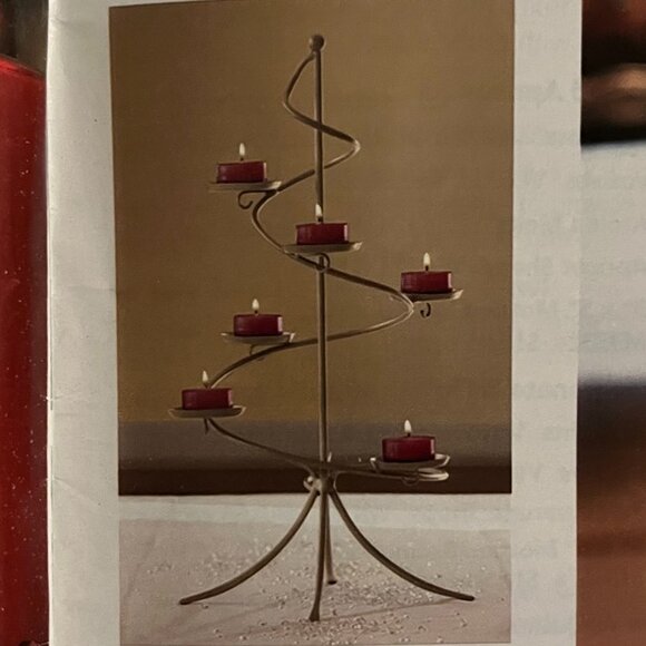 PartyLite 18 Votive Holders, Festive Centerpiece & Garland - Picture 6 of 7